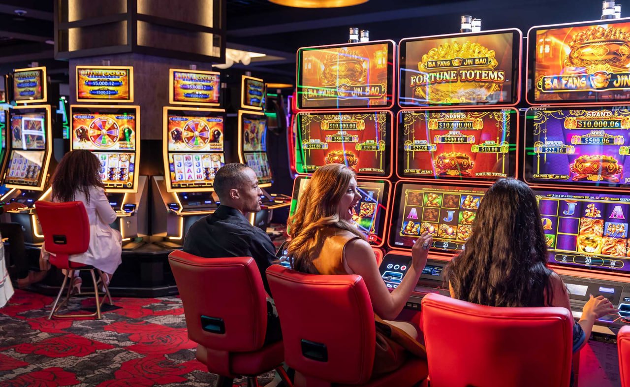 Myanmar ကစားသမား MDL98 Casino APP ဖြင့် Slots Jackpot နိုင်နေသောမြင်ကွင်း